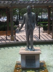 Harold Schwartz Statue